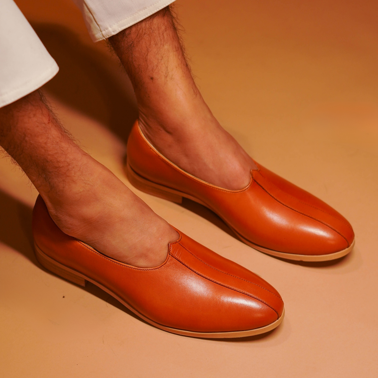 Ethnico Bronzo | Tan leather mojris